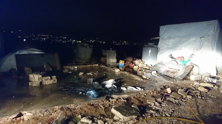  إخلاء مخيم للنازحين السوريين بلبنان.. ووزارة النازحين توضح