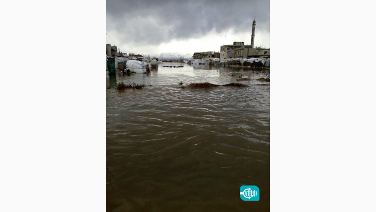 كيف تضرّر اللاجئون السوريون في لبنان من العاصفة 